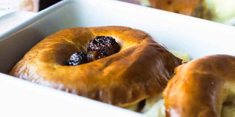 Low Calorie Strawberry Bagel Pudding